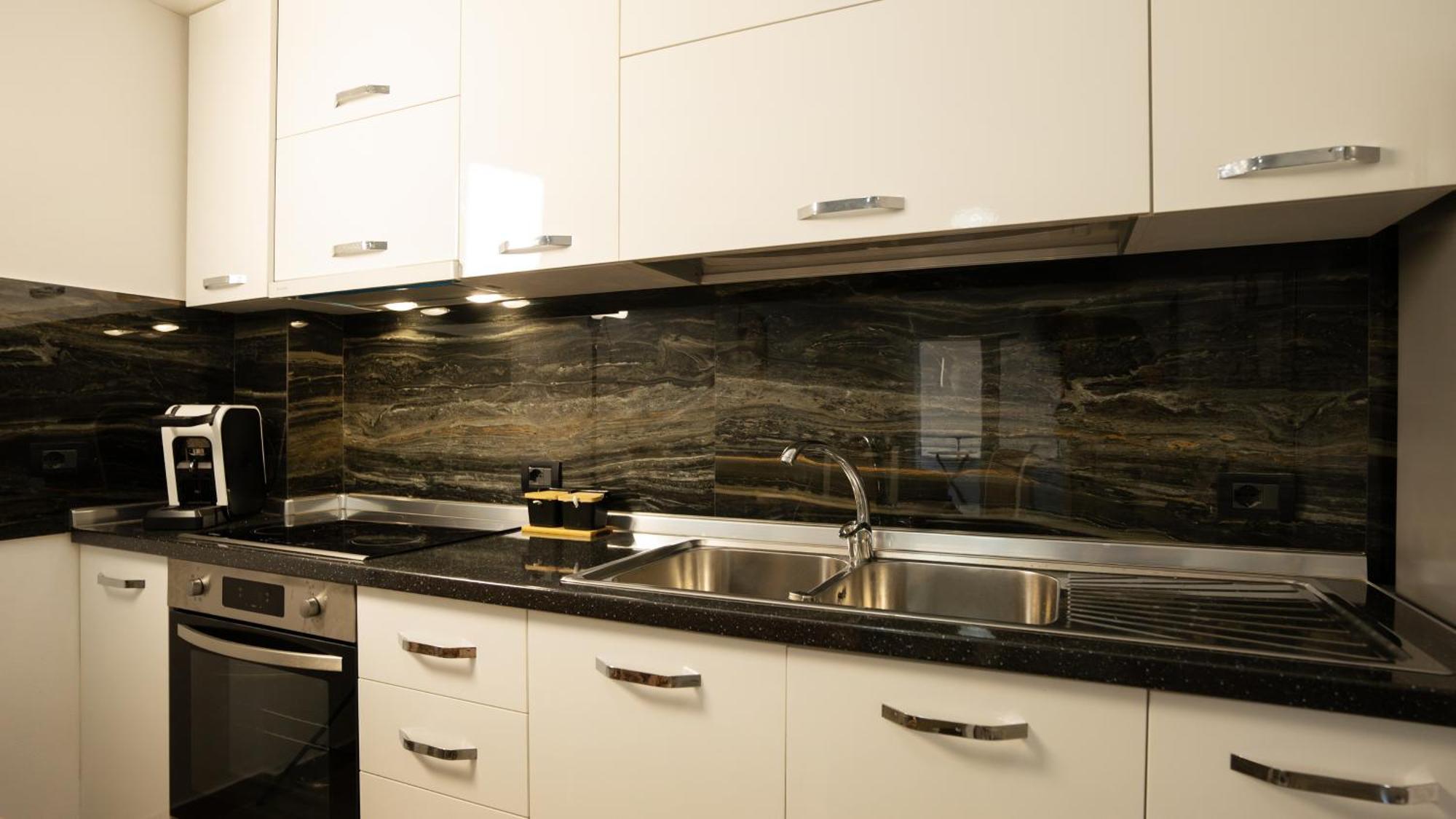 Ami Apartmán Golem (Tirana)